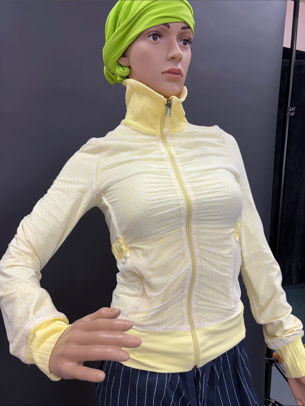 lululemon athletica Pale Yellow Zip-Up Bomber Jacket reversible